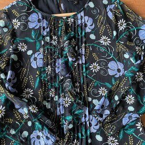 Floral long-sleeve blouse by Banana Republic -- XS